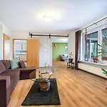 Haus-landzeit *